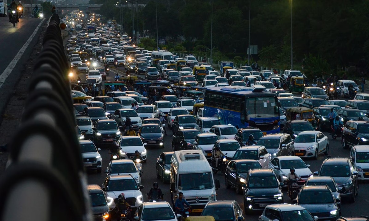 Telangana: Traffic Jams At Night Due To Downpour