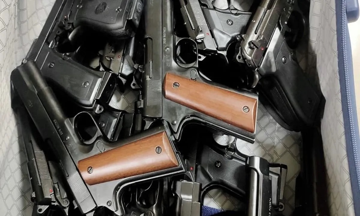 2 Arms Traffickers Detained In Delhi, Semiautomatic Handguns Recovered From Them