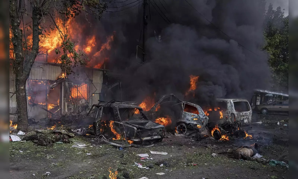 Russia & Ukraine Report 6 Fatalities From Assaults