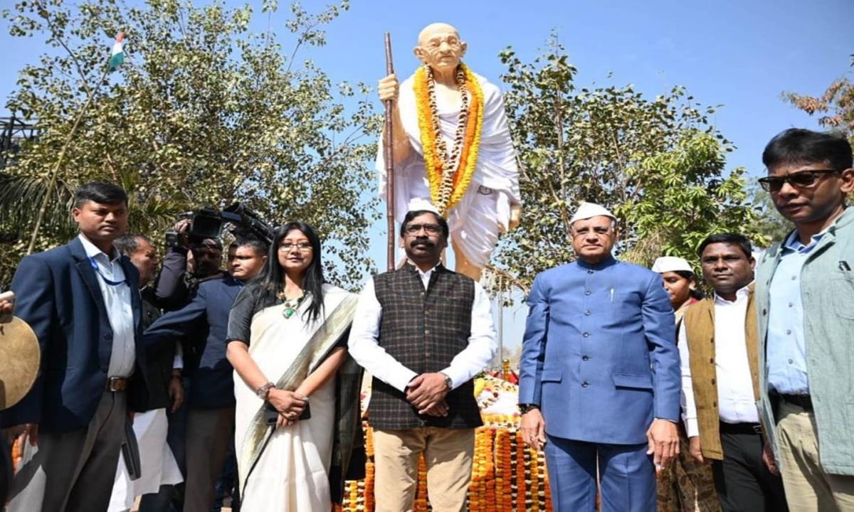 CM Hemant Soren Pays Homage To Mahatma Gandhi On His 76th Death Anniversary