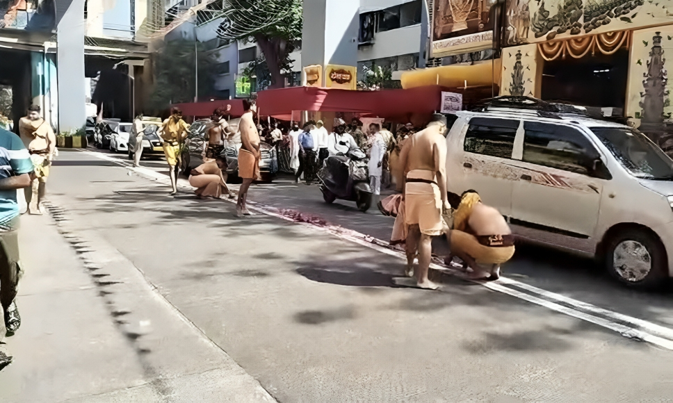 Devotees Danced In Mumbai’s Wadala Ram Temple After Ram Lalla’s Pran Pratishtha