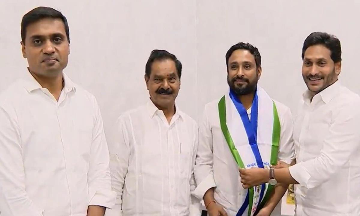 Ex-Cricketer Ambati Rayudu Quits CM Jagan’s YSR Congress Party