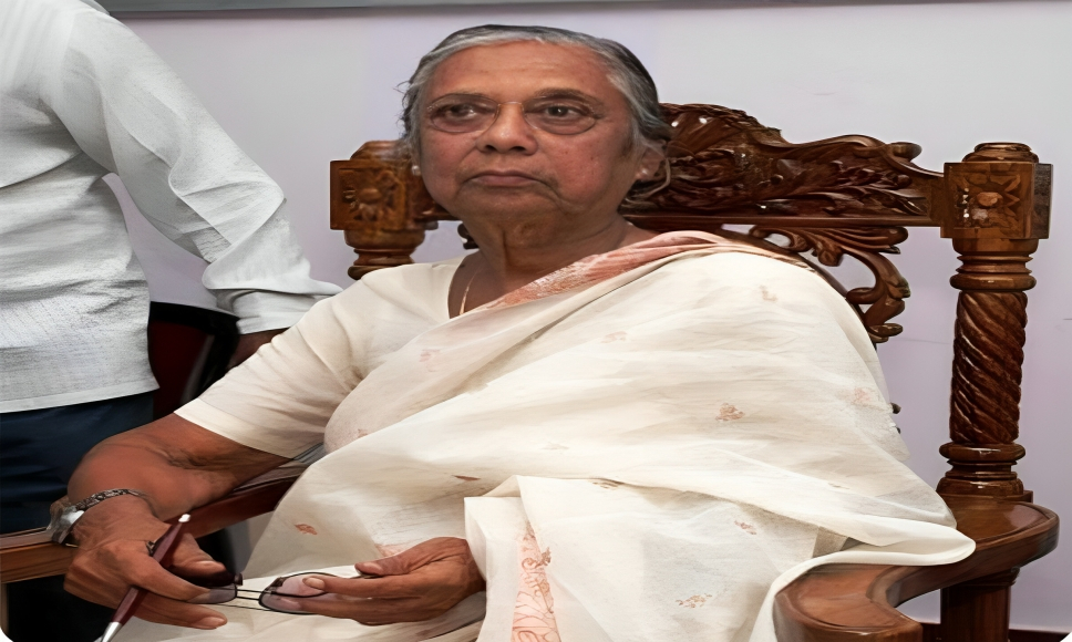 CM Naveen Patnaik Pays Homage To Veteran BJD Leader Sugnana Kumari Deo