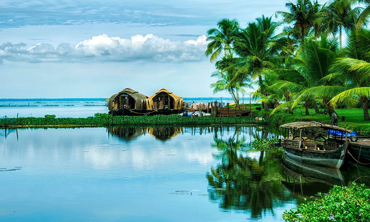Houseboat Heaven In India, Don’t Miss Alleppey